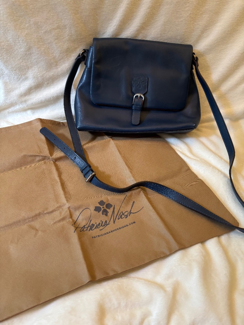 Patricia Nash, Navy blue leather handbag